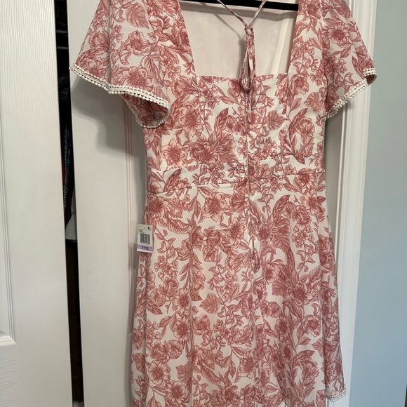 B Darlin Juniors Flutter Sleeve Floral Mini Summer Dress, Pink, Size 1/2 $69 NwT - Picture 9 of 16